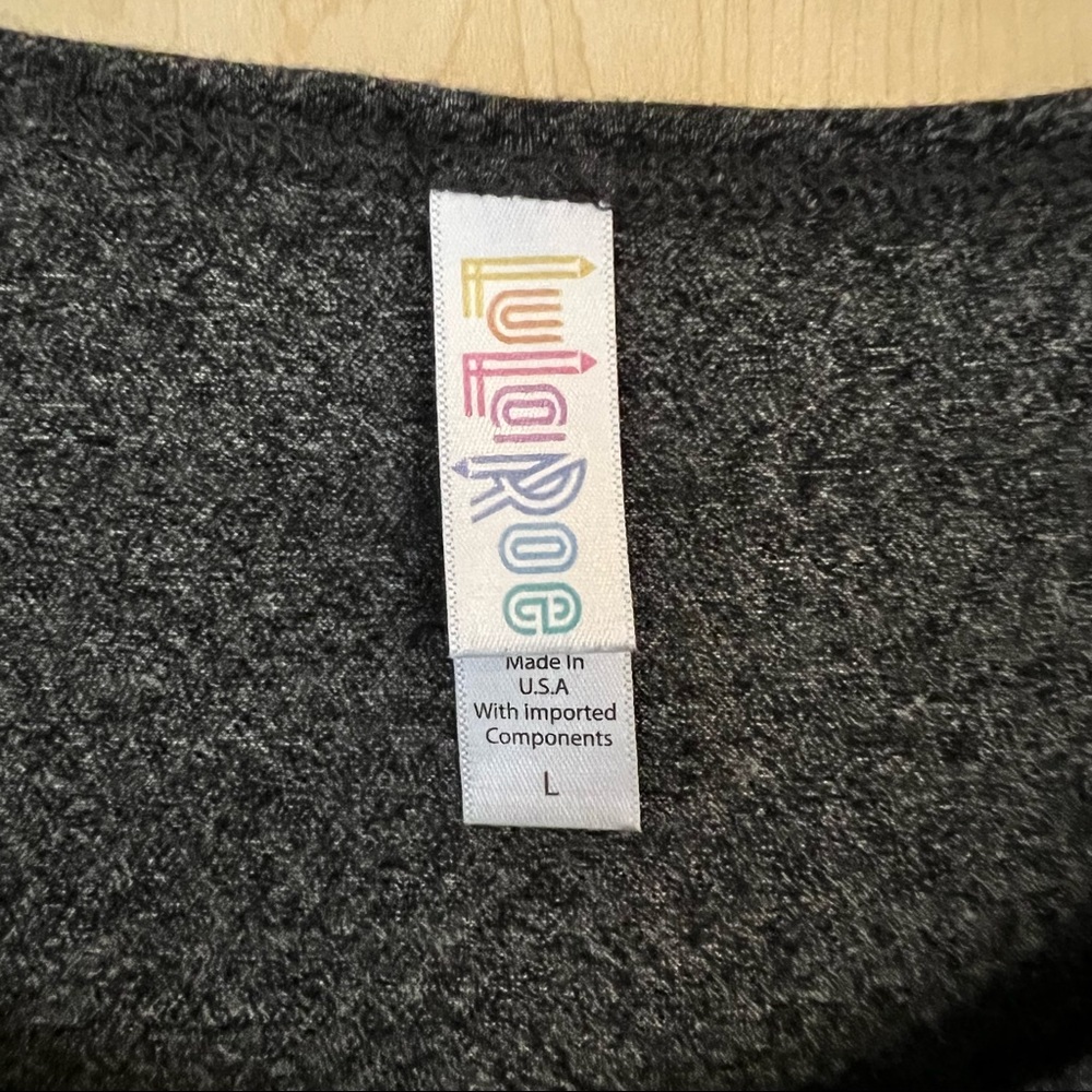 ⚠️Final Price⚠️ LuLaRoe Long Sleeve Perfect Tee - Charcoal Grey - Picture 4 of 5